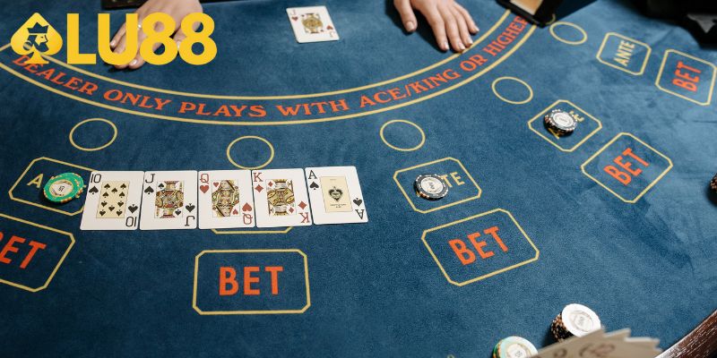 Ít có trò chơi bài nào có thể sánh bằng Baccarat về độ phổ biến